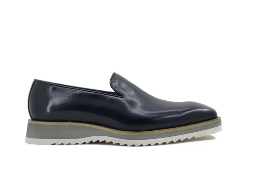 Carrucci Burnished Leather Wholecut Loafer - Lightweight Sole