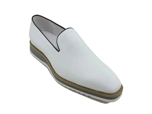 Carrucci Burnished Leather Wholecut Loafer - Lightweight Sole