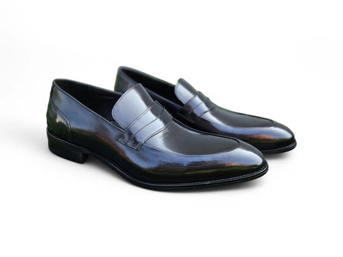 Carrucci Calfskin Modern Classic Penny Loafer