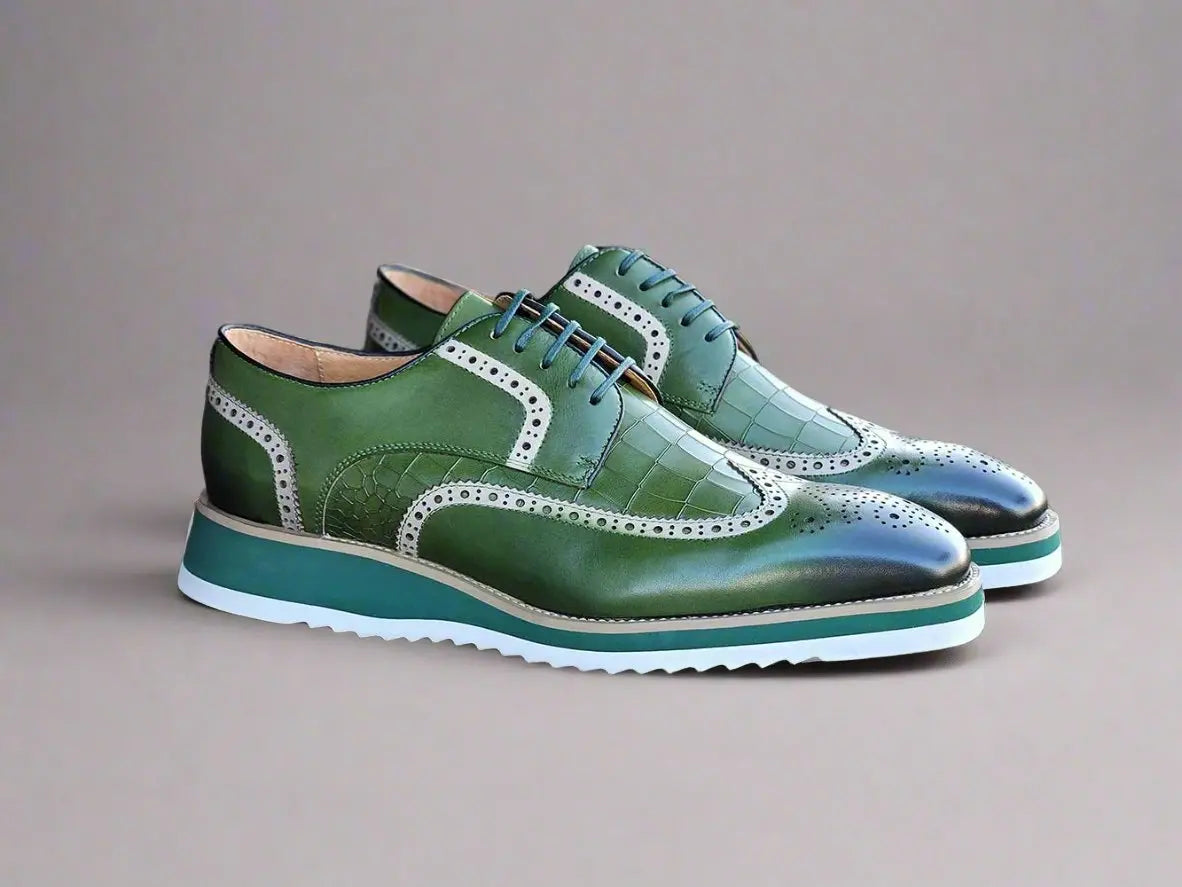 Gorgeous Lace-Up Oxford Carrucci