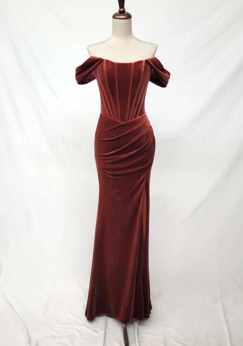 Chicas DM809 Modern Evening Black Floor-Length Style Velvet Dress