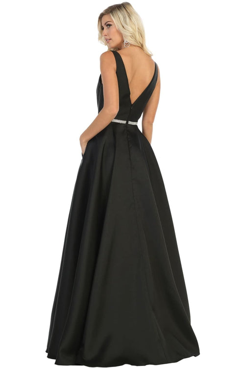 A Line Plunging V Neck Evening Gown Side Pockets Sleeveless Prom Dress