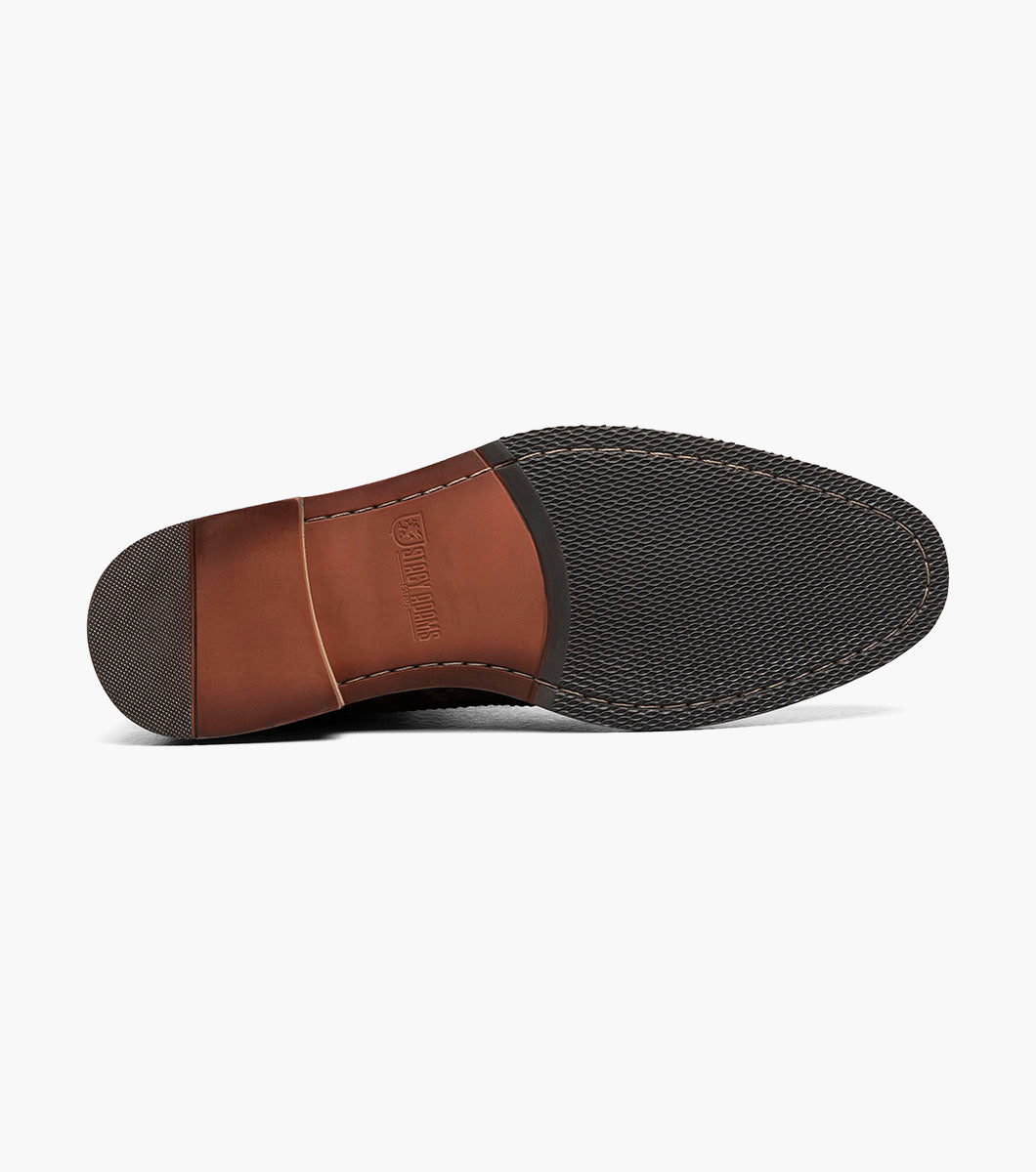 FINNEGAN Wingtip Lace Up Boot