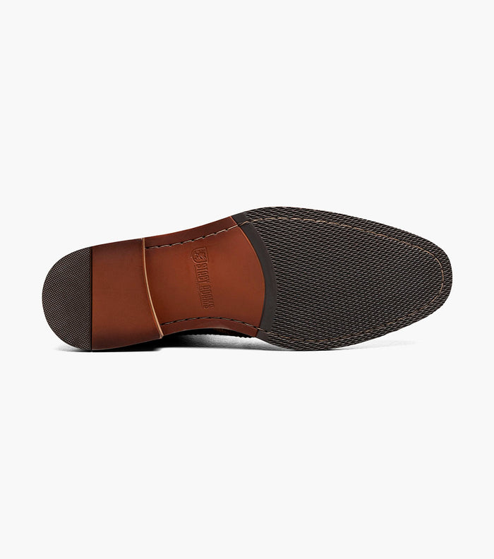 FINNEGAN Wingtip Lace Up Boot