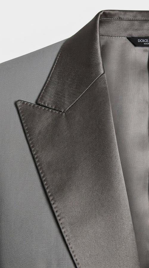 Men’s Silver Dinner Jacket – Satin Peak Lapel Tuxedo Blazer for Weddings, Prom & Formal Events in color silver grey