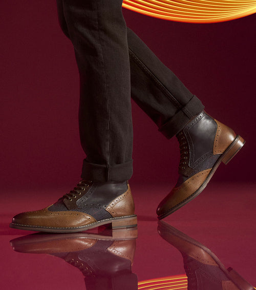 FINNEGAN Wingtip Lace Up Boot