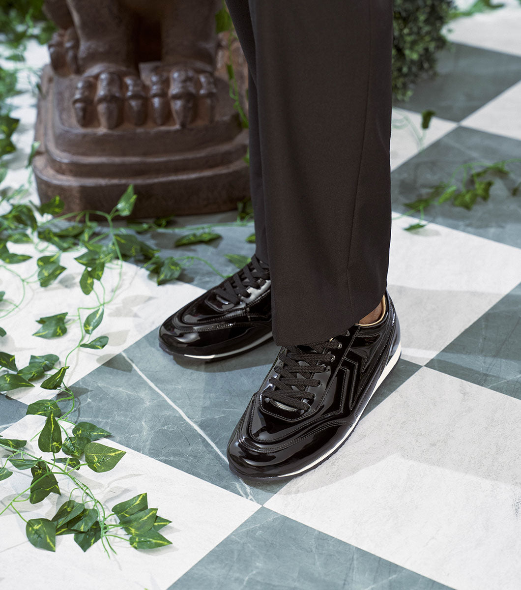 ACTION 150 Sporty Lace Up