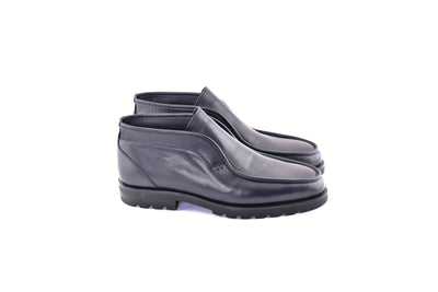 C187-7520 Shearling Lined Chukka Boot-Navy