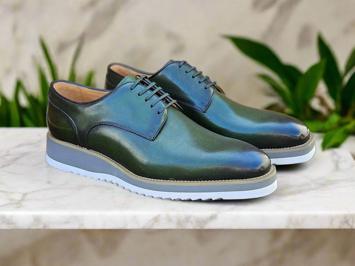 Carrucci Burnished Lace-up Leather Derby