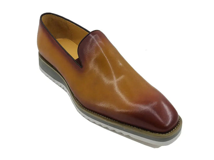 Carrucci Burnished Wholecut Loafer Lightweight Sole