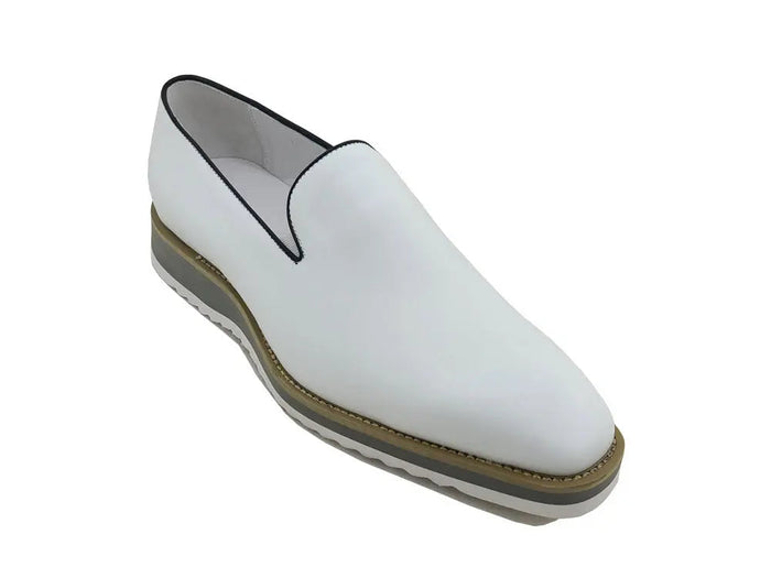 Carrucci Burnished Wholecut Loafer Lightweight Sole