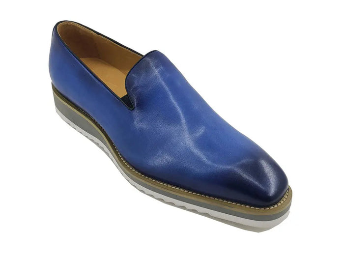 Carrucci Burnished Wholecut Loafer Lightweight Sole