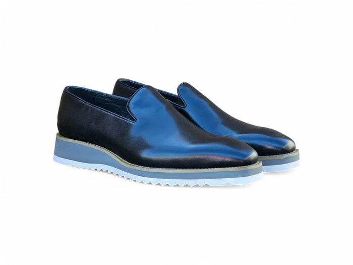Carrucci Burnished Wholecut Loafer Lightweight Sole