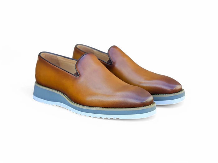 Carrucci Burnished Wholecut Loafer Lightweight Sole