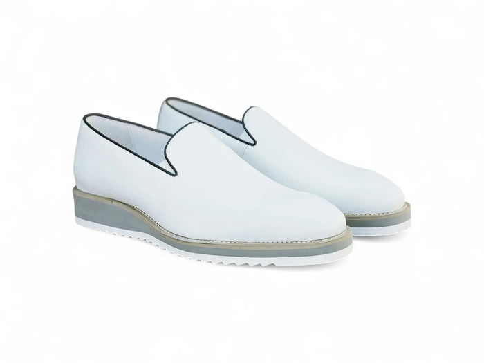 Carrucci Burnished Wholecut Loafer Lightweight Sole