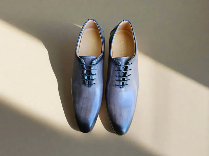 Carrucci Calfskin Whole Cut Lace-up Oxford