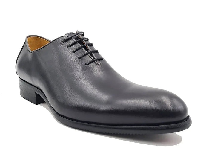 Carrucci Calfskin Whole Cut Lace-up Oxford