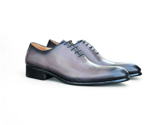Carrucci Calfskin Whole Cut Lace-up Oxford