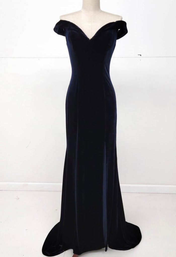 Chicas C6532 Evening Black Floor-Length High-Slit Style Velvet Dress