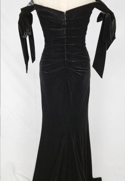Chicas w811 Evening Black Floor-Length High-Slit Train Velvet Dress