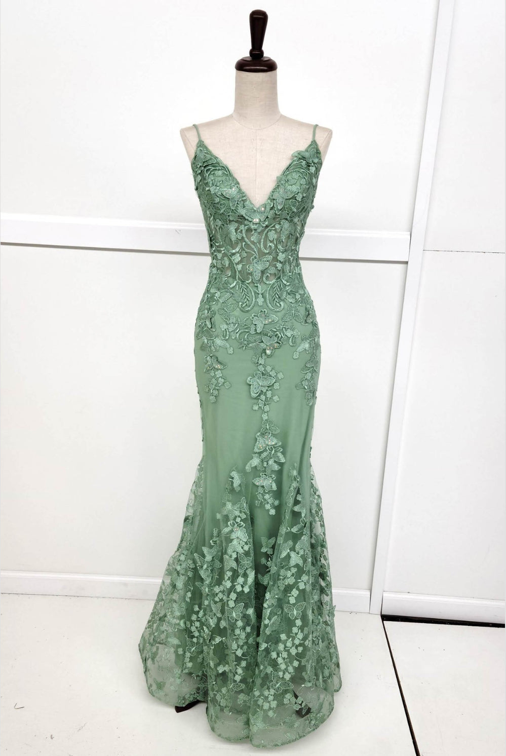 Chicas C816 Off-Shoulder Floral Maxi Corset High-Slit Feather Fabric Dress