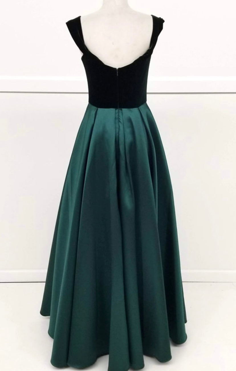 Chicas C7062 Elegant Evening Navy A-Line Sweetheart Floor-Length Satin Dress