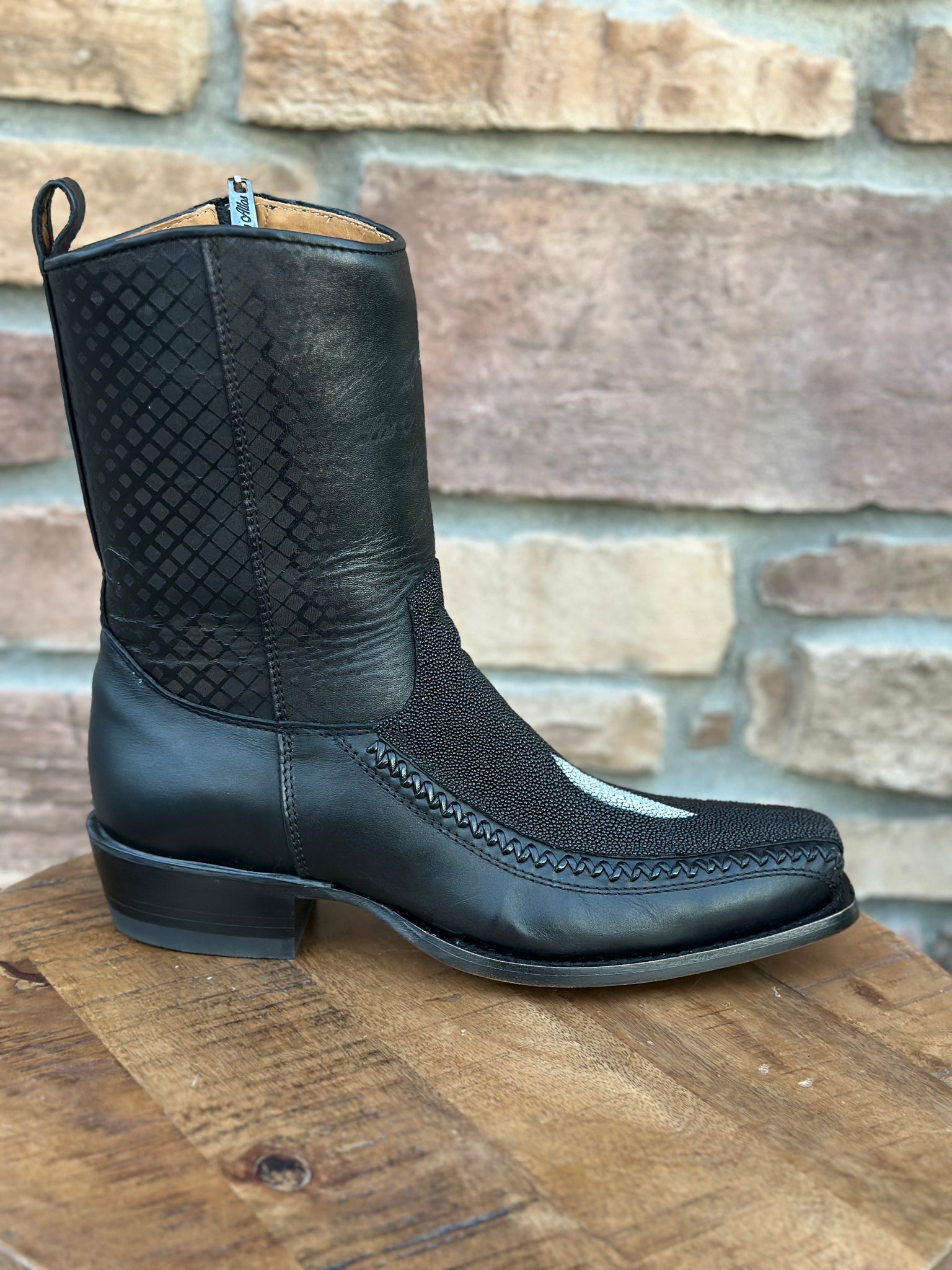 Men's Los Altos Stingray Single Stone 7X Toe Ankle Boots