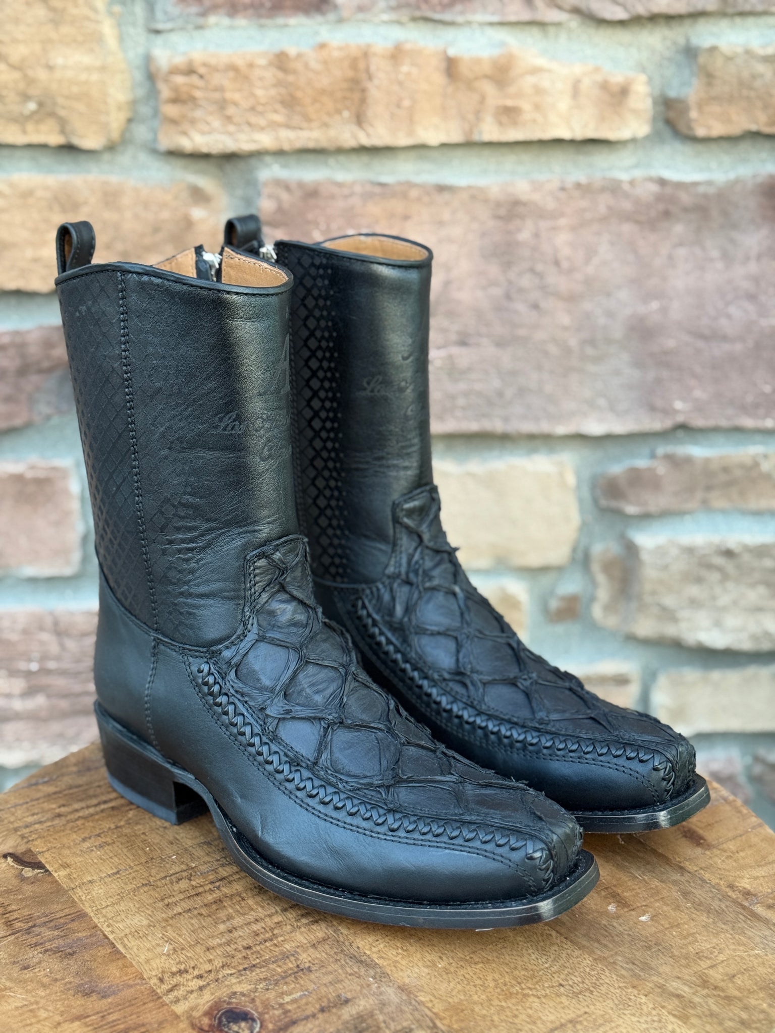 Men's Los Altos Piraruccu Fish 7X Toe Ankle Boots Matte Black