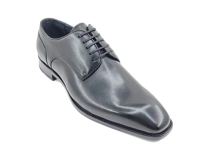Carrucci Leather Sole Plain Toe Burnished Blucher