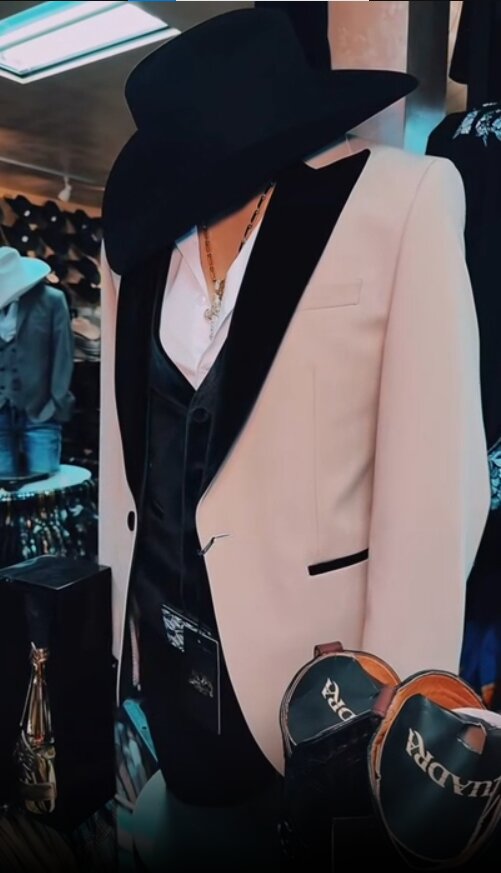 Mens Western Tuxedo Suit – Cream Cowboy Blazer with Black Velvet Vest and Satin Shawl Lapel