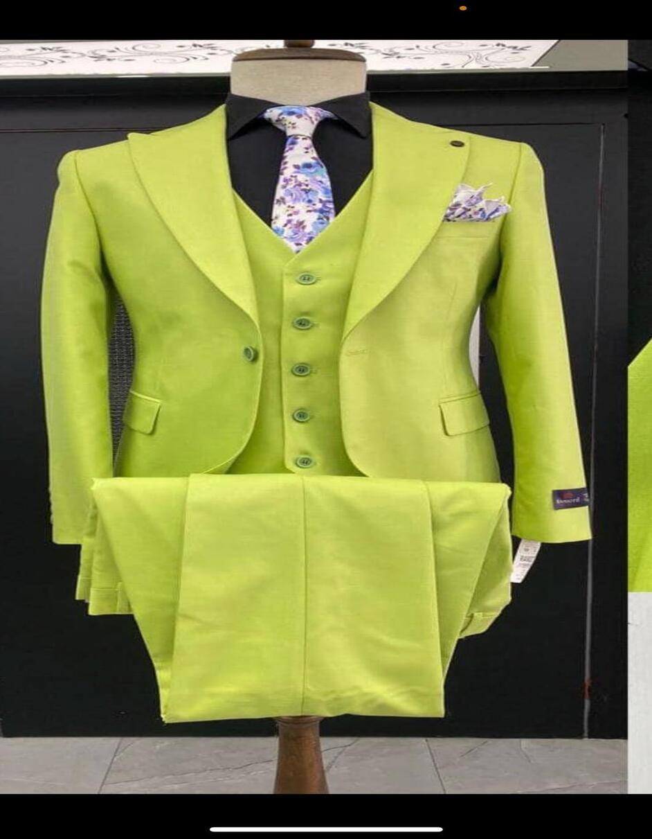 Men's Lime Green Three-Piece Suit with Floral Tie – Slim Fit Tuxedo for Weddings & Parties
