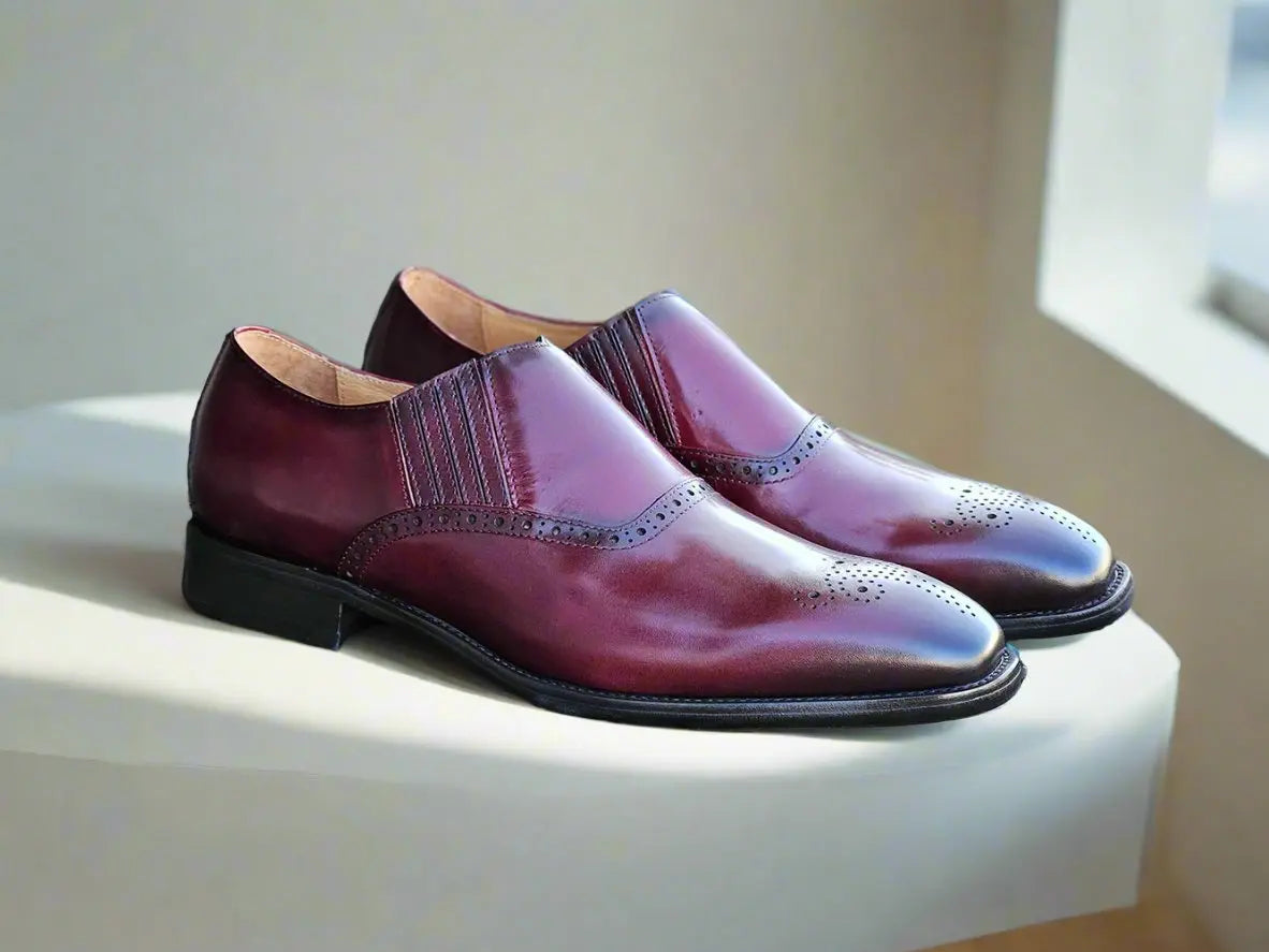 Slip-on Loafer with medallion