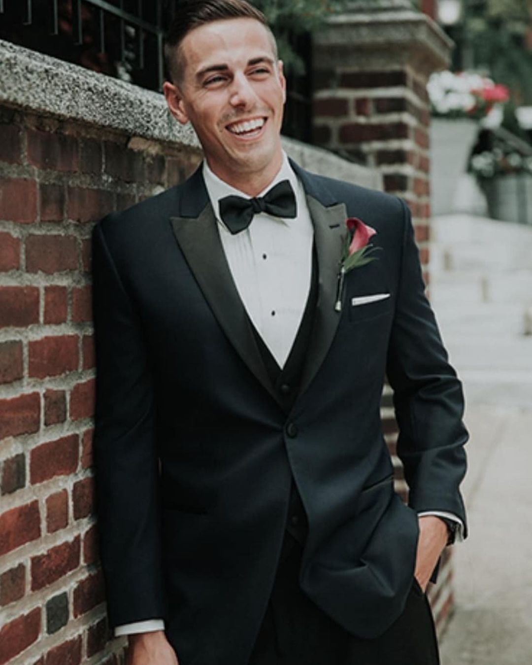 Black prom tuxedo
