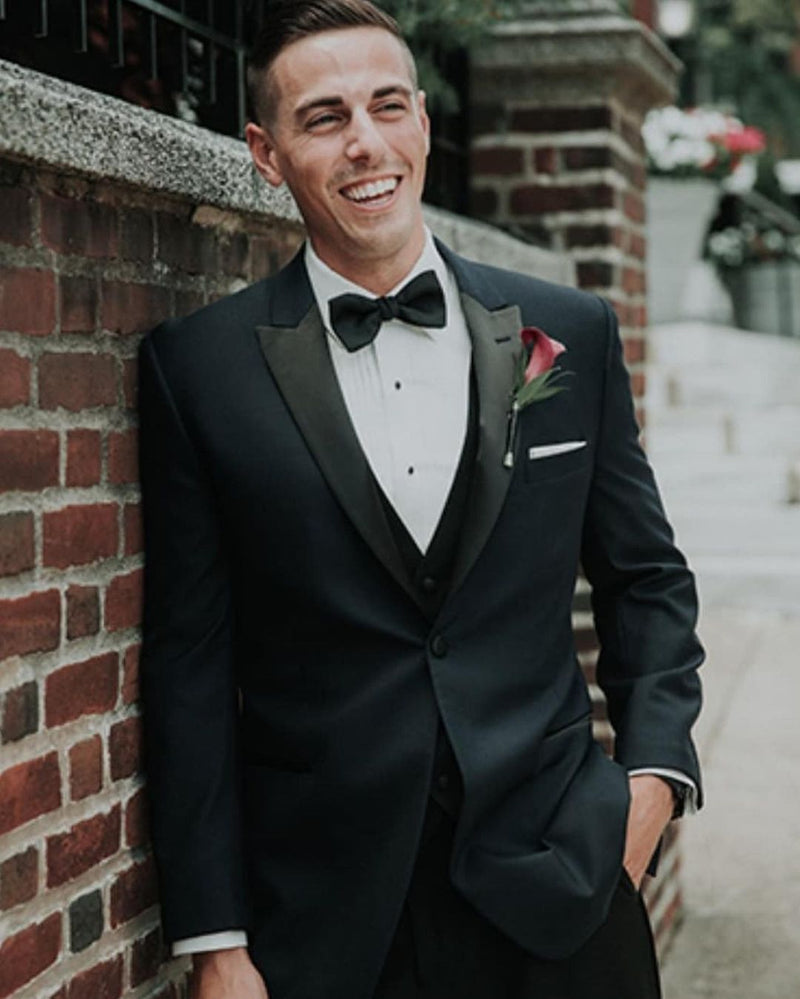 Black prom tuxedo