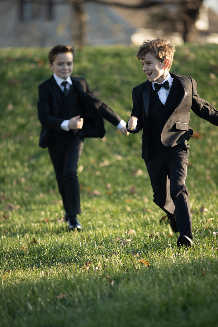 Kingston Kids Onyx Black Tuxedo (5-Piece Set) by BLACKTIE