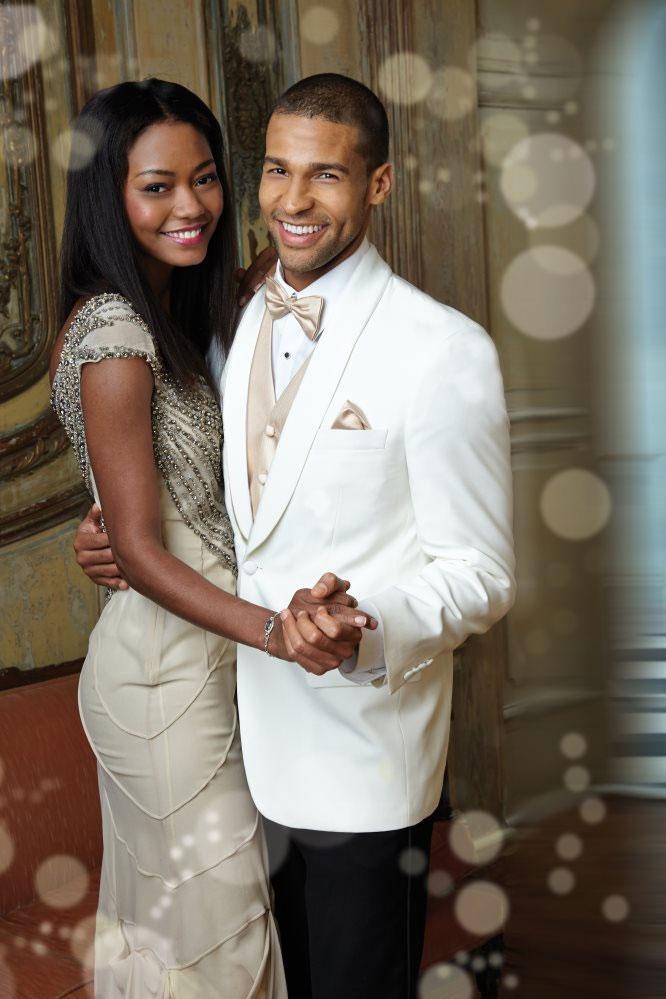 Brentwood Ivory Dinner Jacket by BLACKTIE