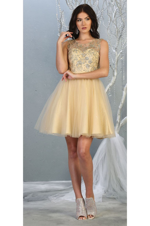 short gold dama dresses for Quinceanera in Champagne Style MQ1803 Quince Outfit puffy short gold dama dresses