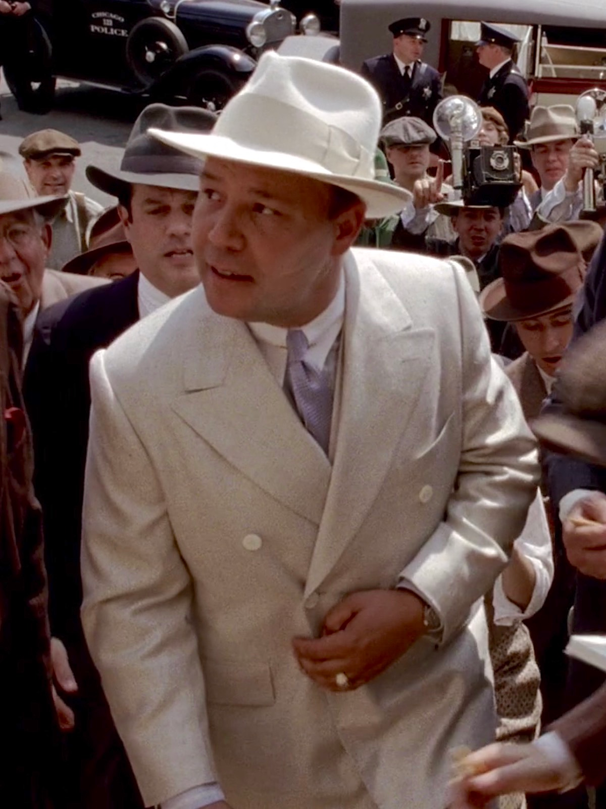 Mens Ivory Off White Double Breasted AI Capone Suit – Classic 1920s Vintage Gangster Style Formal Suit