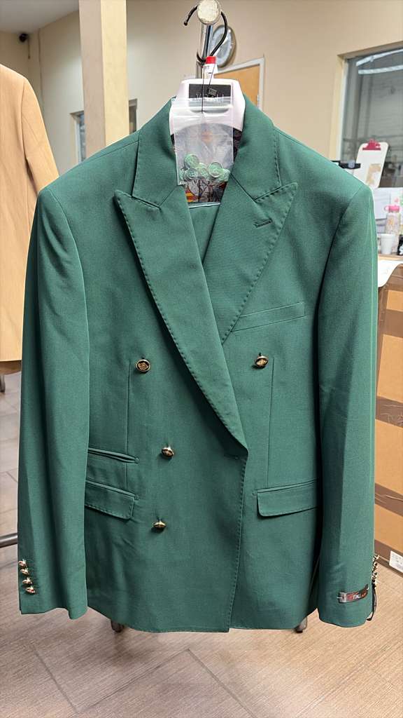 Vitali Brand Men’s Emerald Green Double Breasted Suit – Modern Fit Side Vented