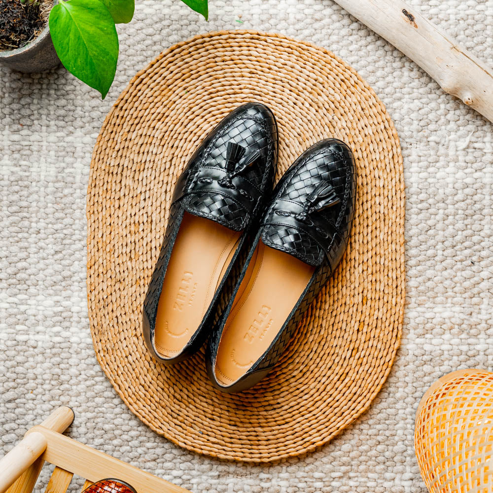Zelli Riviera Woven Calfskin Tassel Loafers in Black