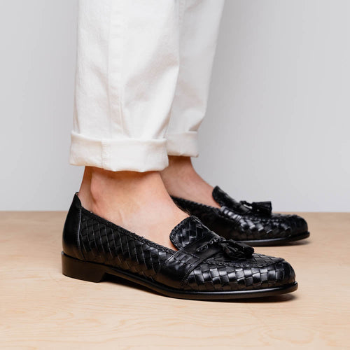 Zelli Riviera Woven Calfskin Tassel Loafers in Black