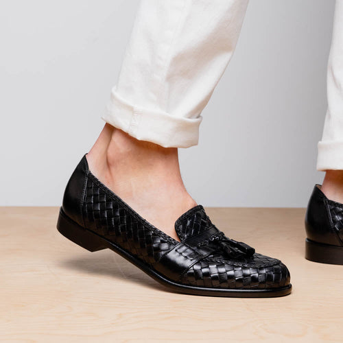 Zelli Riviera Woven Calfskin Tassel Loafers in Black