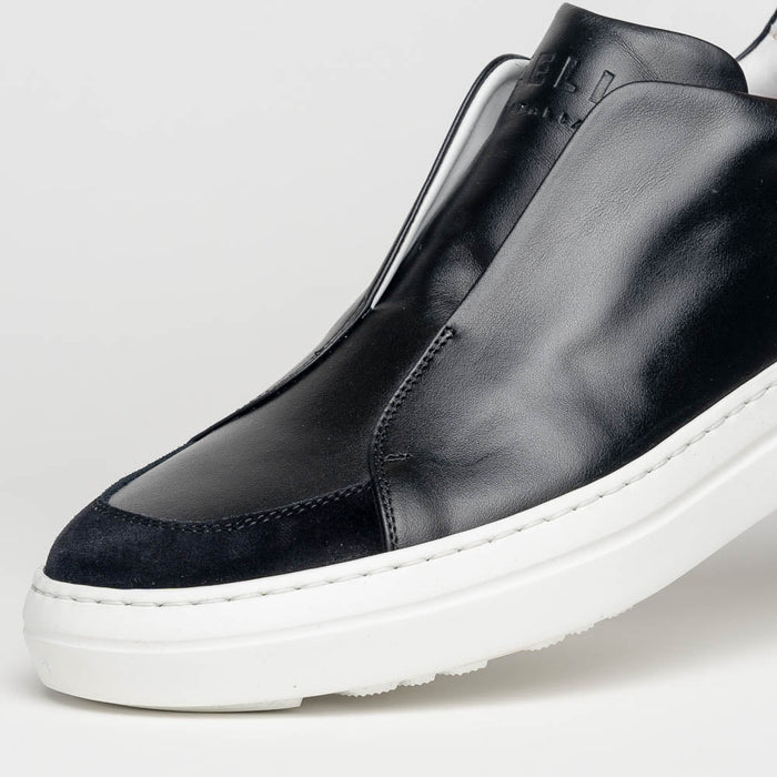 Zelli Spettacolare Calfskin & Suede Slip-On Sneakers in Black