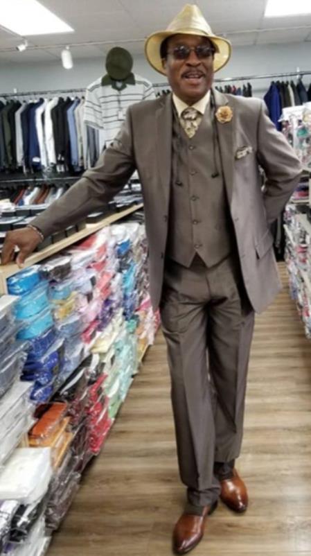 Men's Single Breasted Peak Lapel Brown Suit