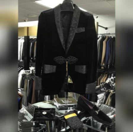 Men's Single Breasted Shawl Lapel Black Suit